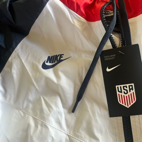 NIKE USA Windrunner jacket - Picture 4 of 10